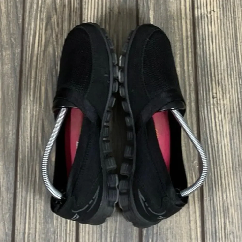 Skechers Women Lightweight Comfort‎ Shoes Flats Slip On Black Sz 7 Memory Foam